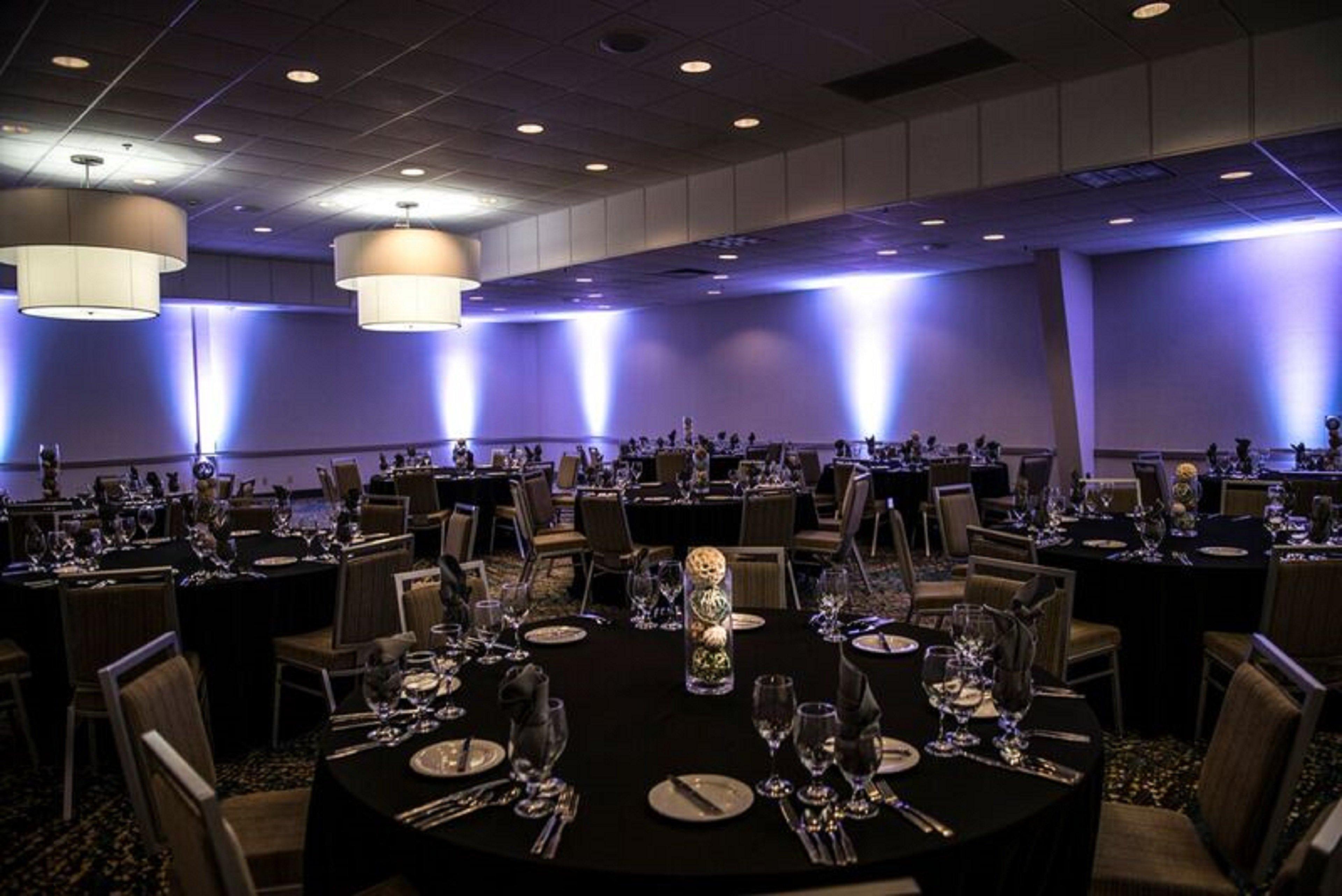 Holiday Inn Little Rock-Airport-Conference Center By Ihg Bagian luar foto