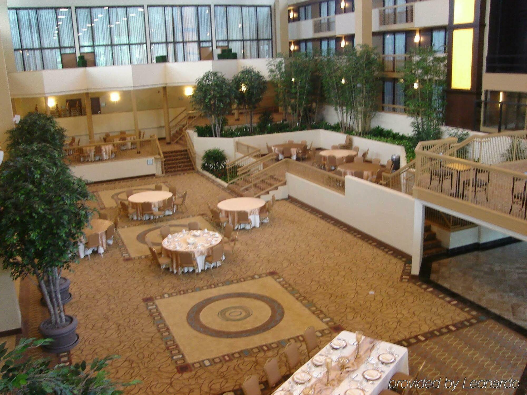 Holiday Inn Little Rock-Airport-Conference Center By Ihg Bagian luar foto